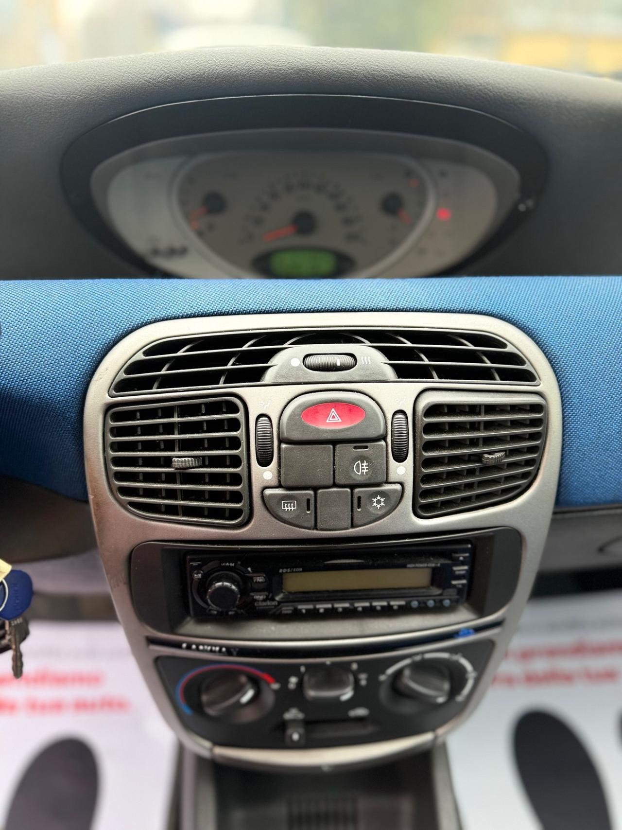 Lancia Y 1.2i cat LS