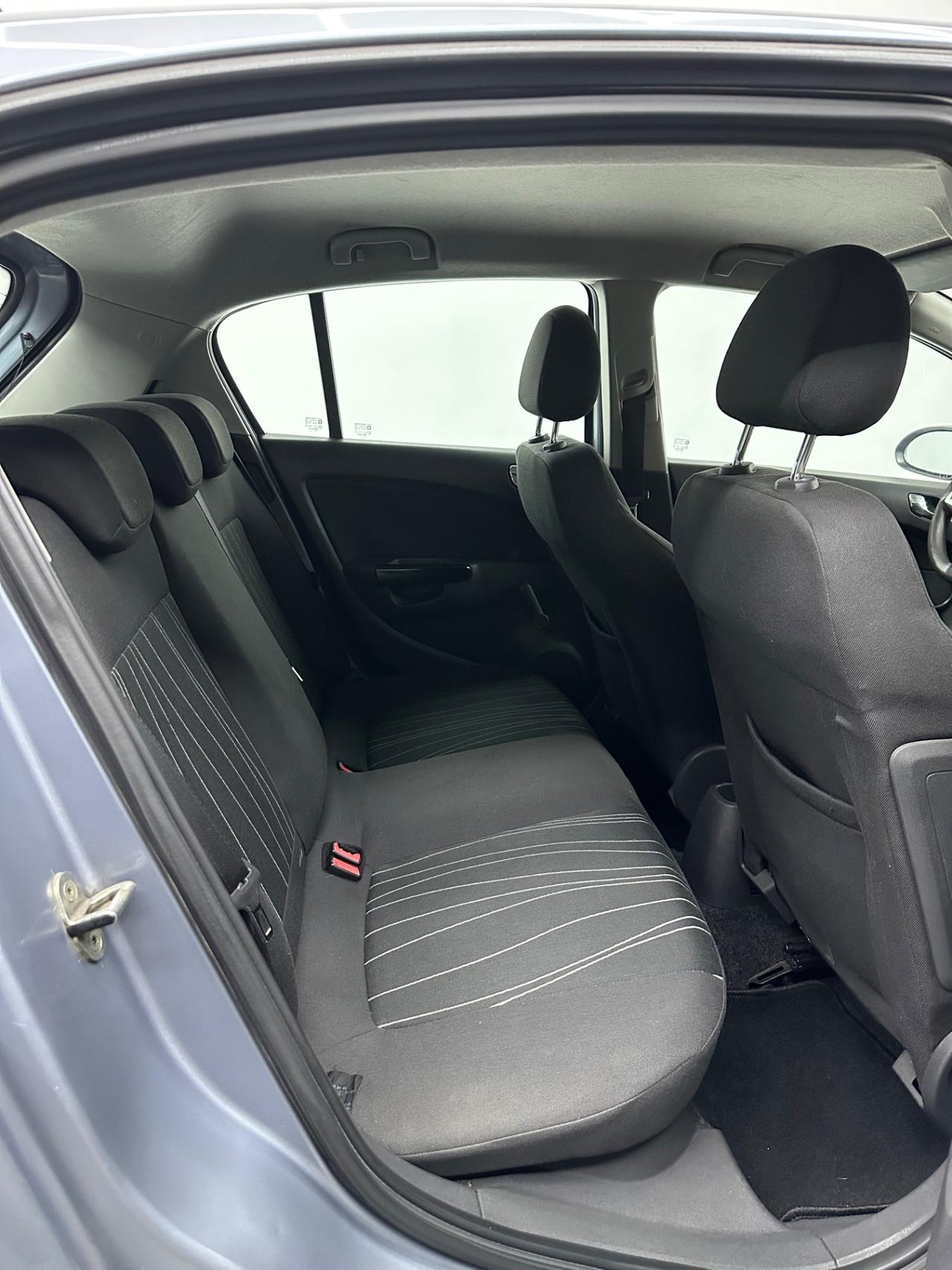 Opel Corsa 1.2 5 porte Easytronic Cosmo