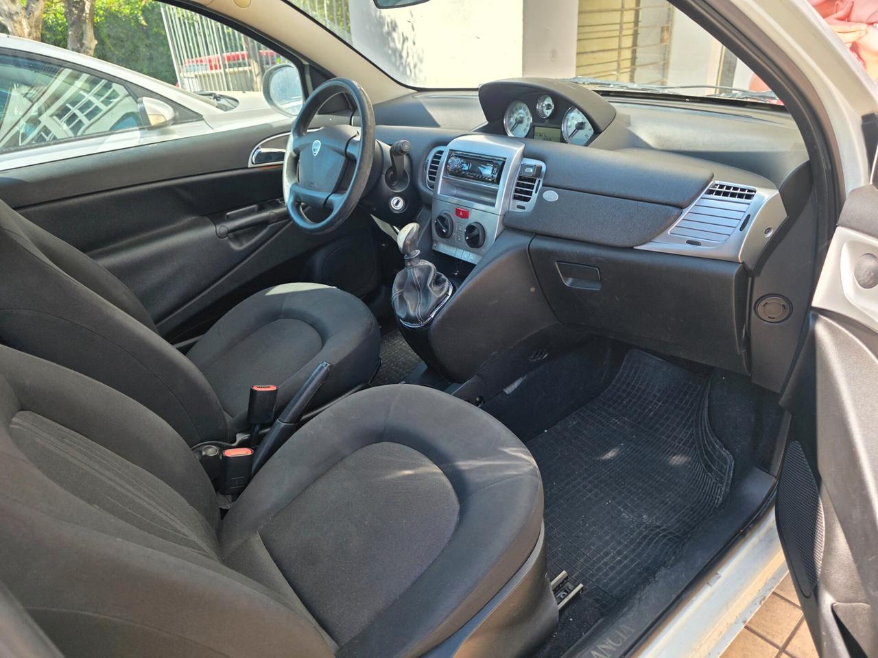 Lancia Ypsilon 1.4 Unyca Ecochic GPL