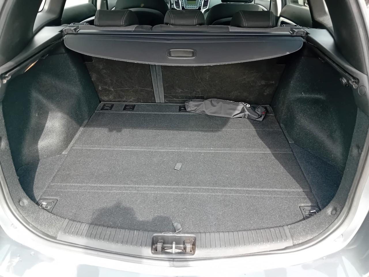 Hyundai i30 Wagon 1.6 crdi Comfort 110cv SERVICE HYUNDAI
