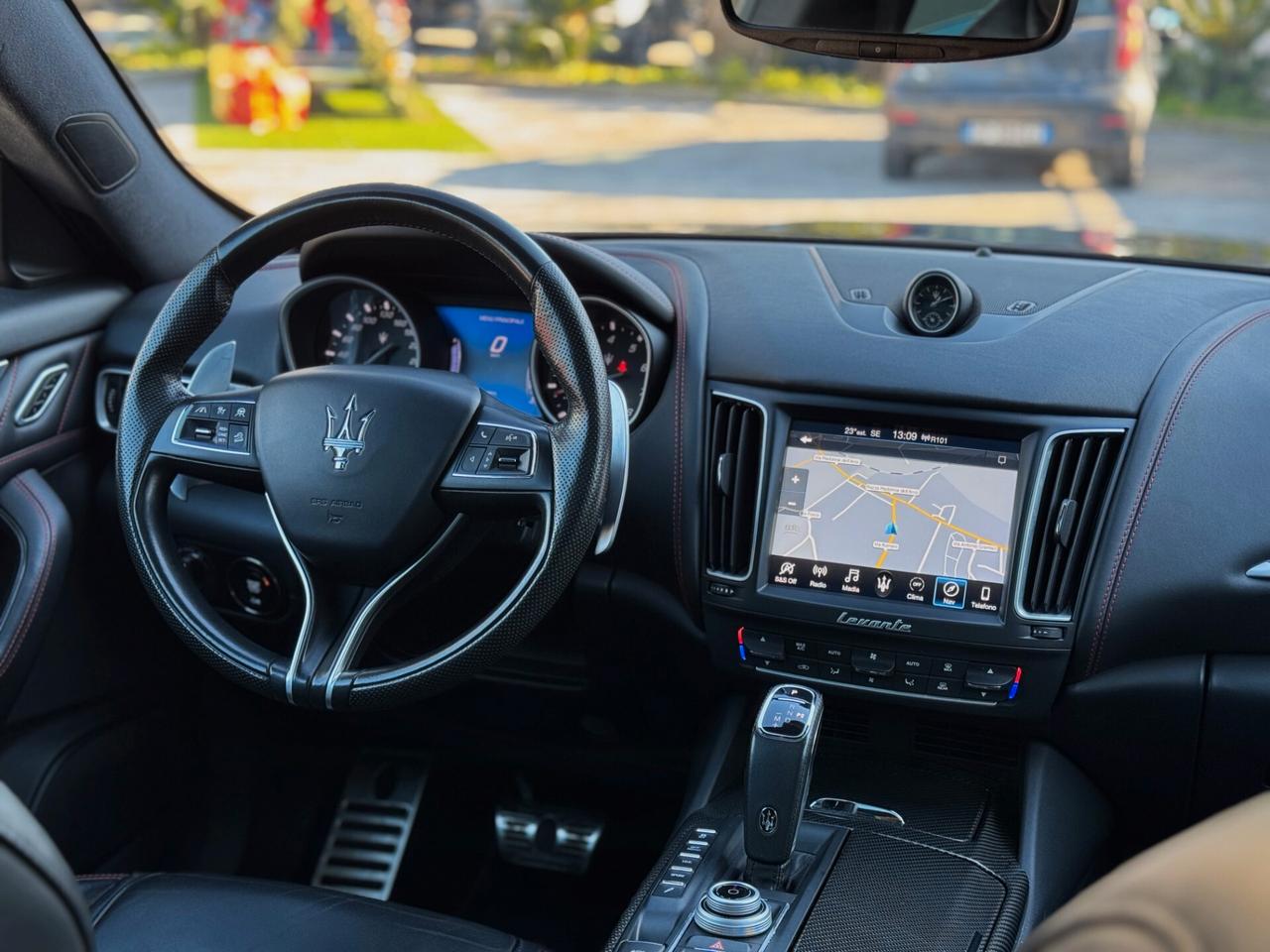 Maserati Levante 3.0 V6 Gransport 350CV TETTO 360