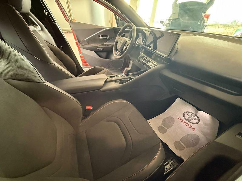 Toyota C-HR 2.0 PHEV E-CVT GR Sport