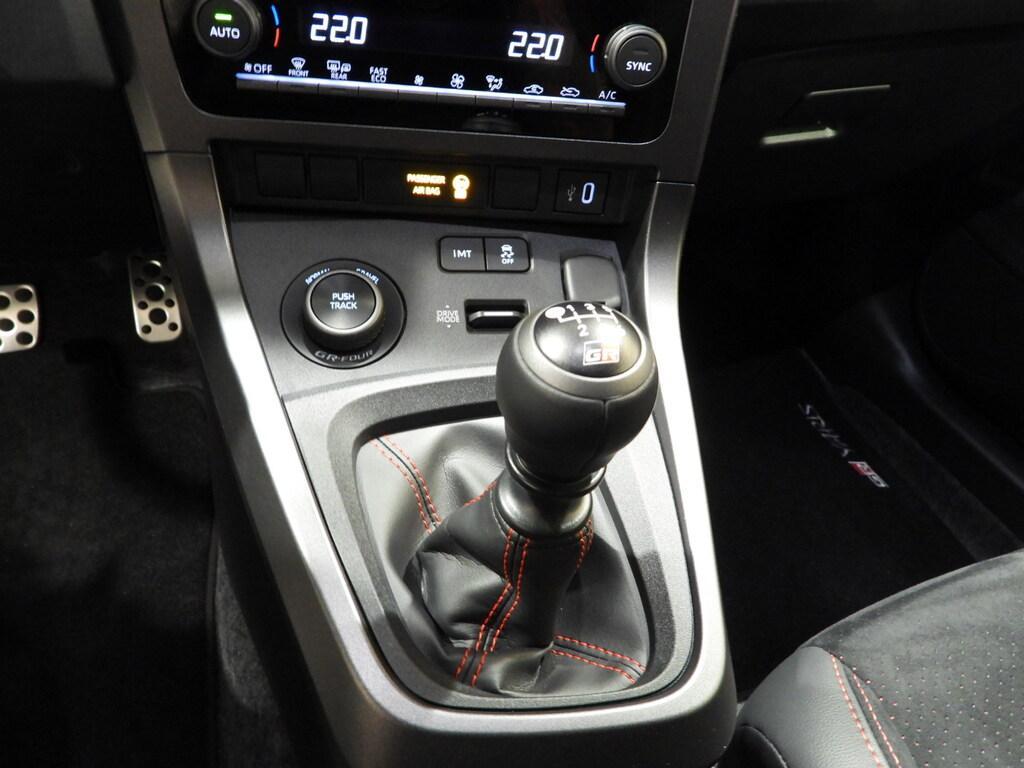 Toyota GR Yaris 1.6 turbo Circuit 4WD iMT-6