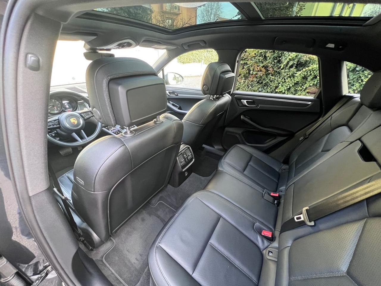 Porsche Macan 2.0 S #8216