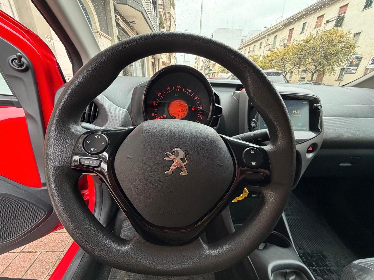 Peugeot 108 5 porte Allure 16.000KM