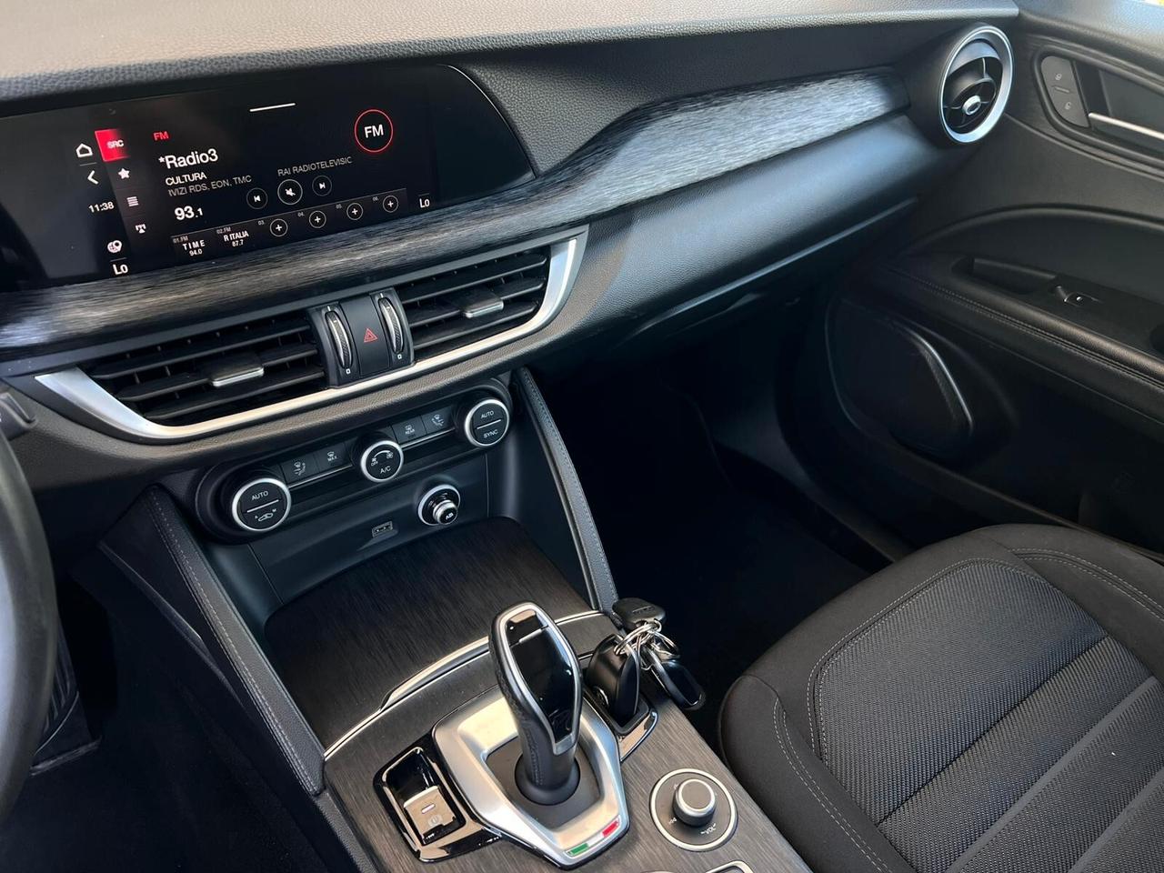 Alfa Romeo Stelvio 2.2 Turbodiesel 160 CV AT8 RWD Business