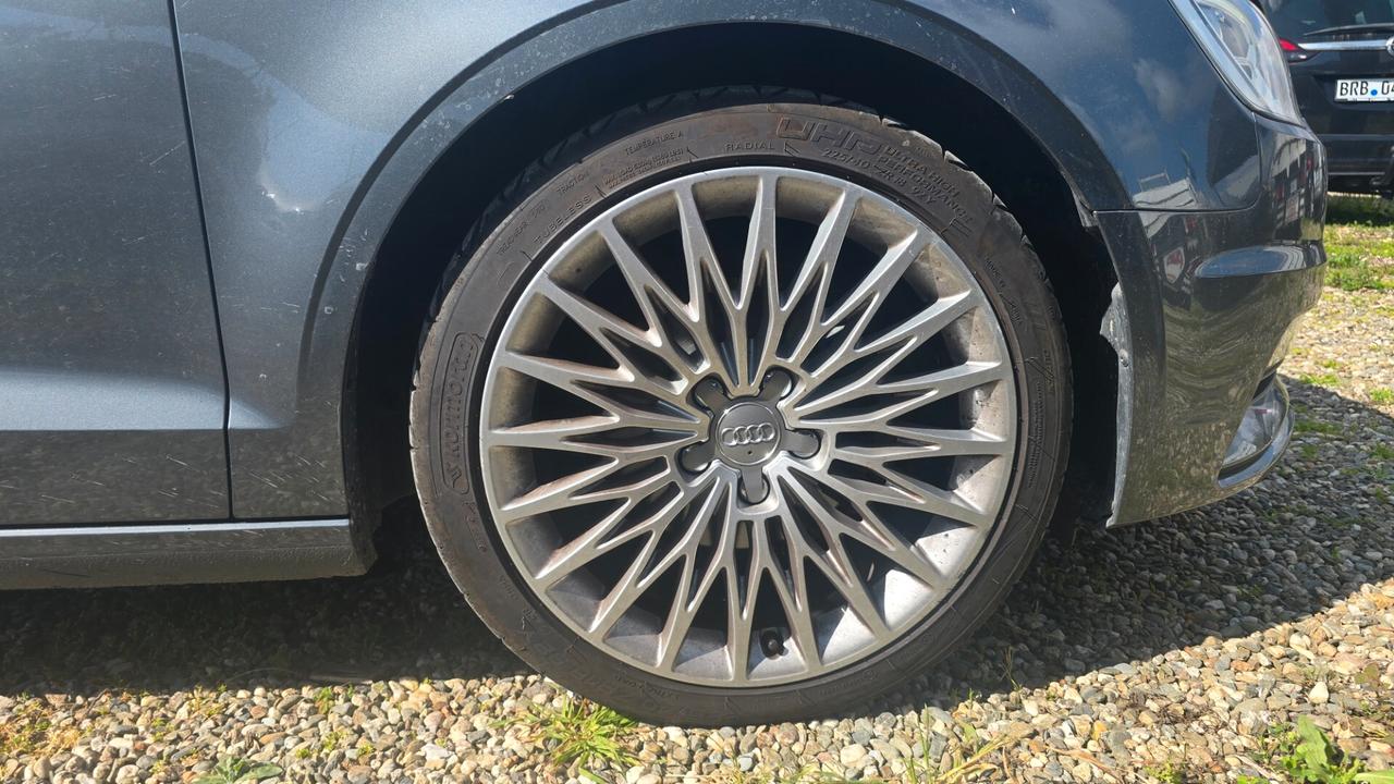 Audi A3 Cabrio 1.6 TDI clean diesel Ambition