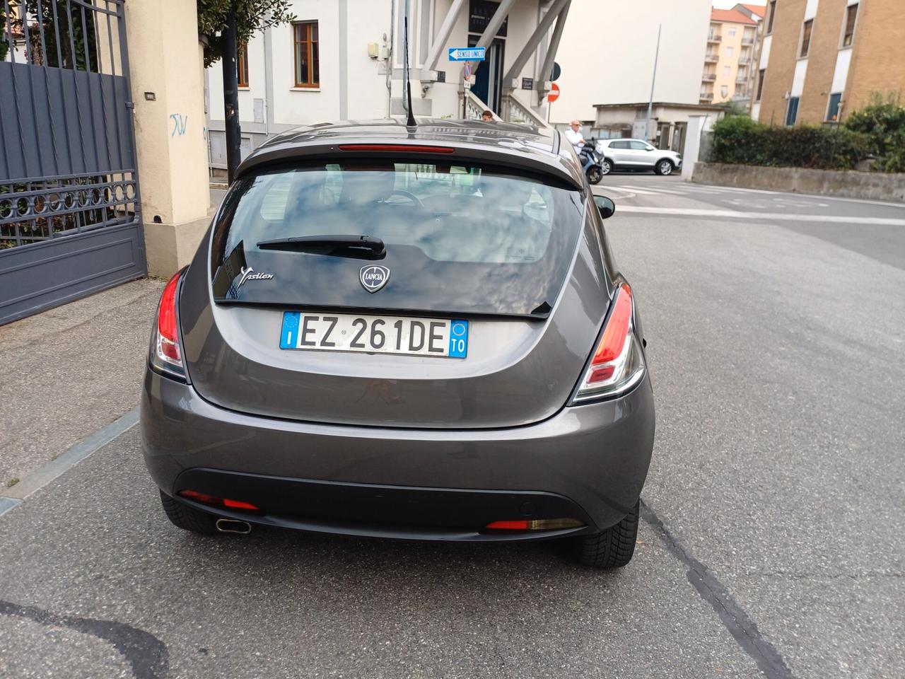 Lancia Ypsilon 1.2 PER NEOPATENTATI