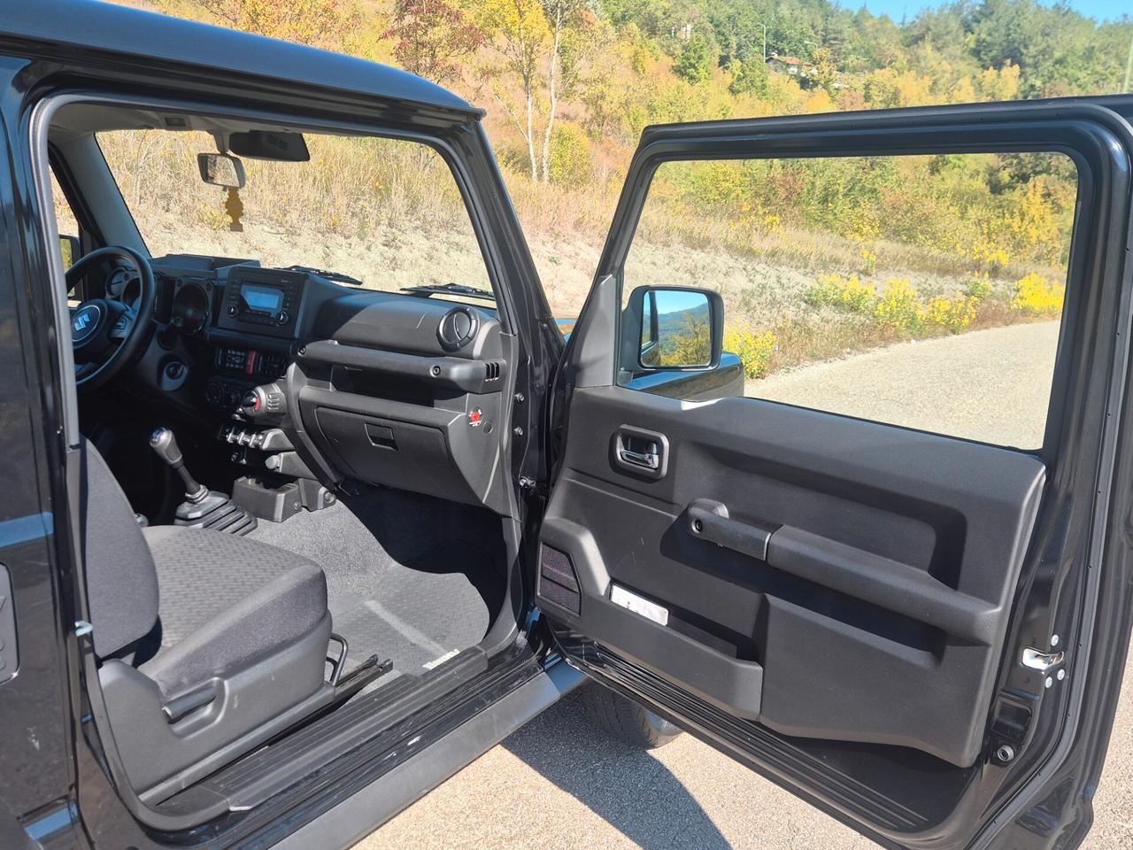 Suzuki Jimny 1.5 5MT PRO (N1)