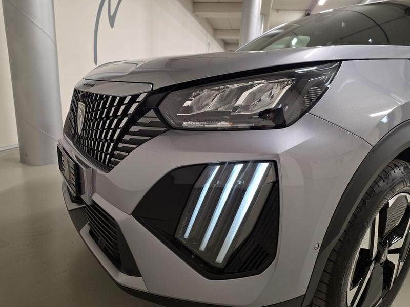 Peugeot 2008 PureTech 100 Allure S/S NAVI +Pack Vision con riro usato e bonus Easy go'