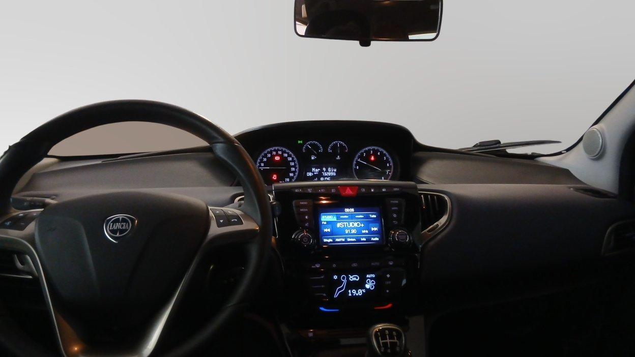 LANCIA Ypsilon 3ª serie - Ypsilon 1.2 69 CV 5 porte GPL Ecochic Pla