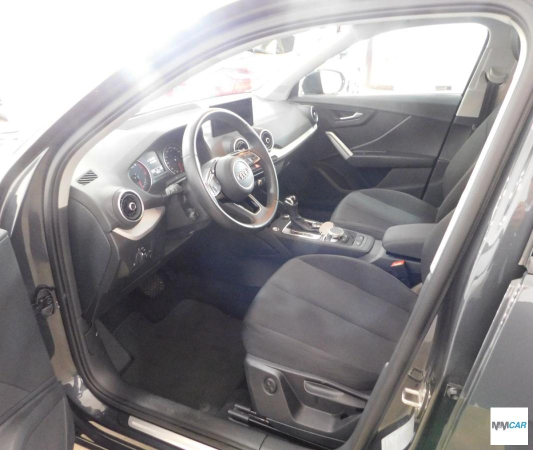 AUDI - Q2 - 35 TFSI S tronic Business Advanced