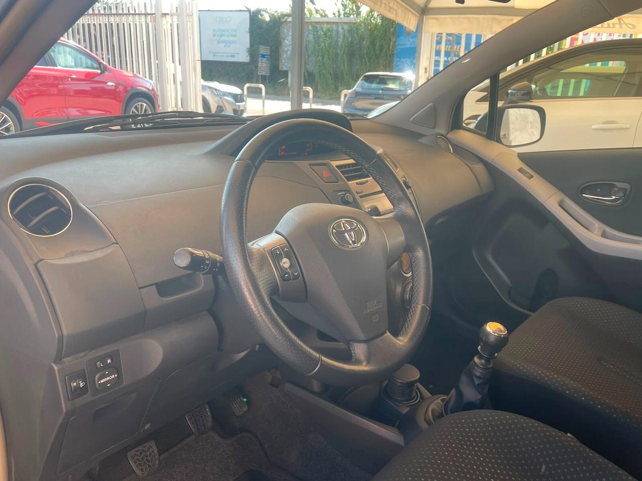 Toyota Yaris 1.4 D-4D DPF 5 porte Sol