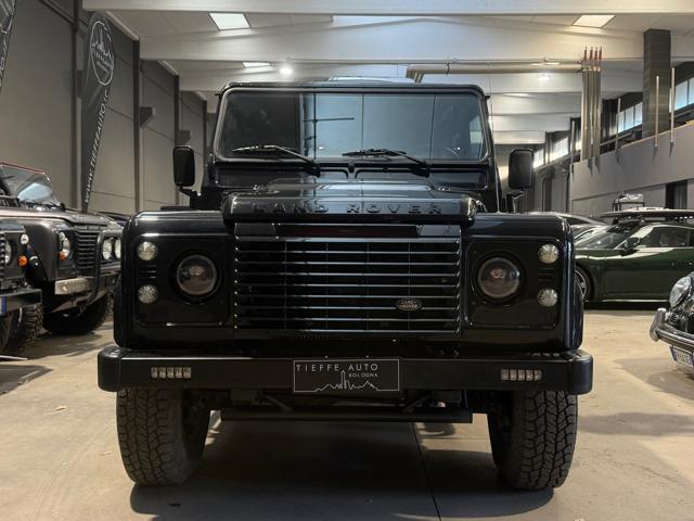 LAND ROVER Defender 110 2.2 TD4 Station Wagon N1