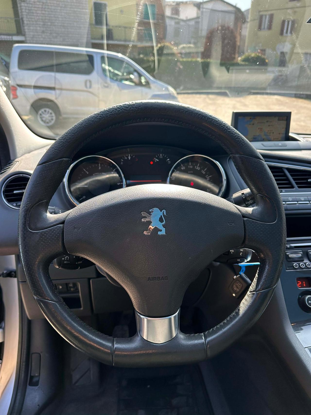 Peugeot 5008 1.6 HDi 115CV ALURE 7 POSTI TETTO KMCERT GARANZ