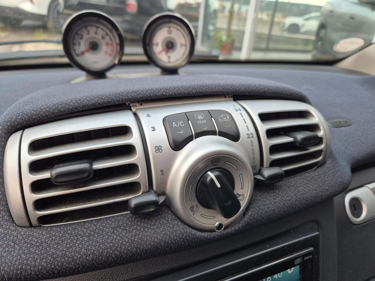 Smart ForTwo 1000 62 kW cabrio pulse