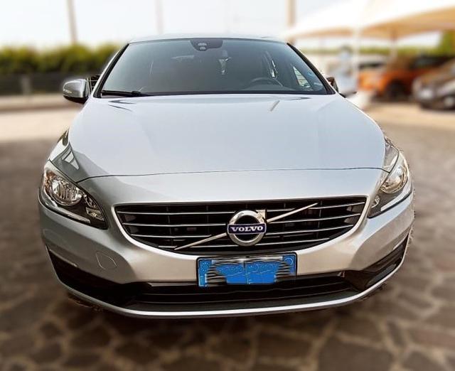 VOLVO V60 D3 Momentum