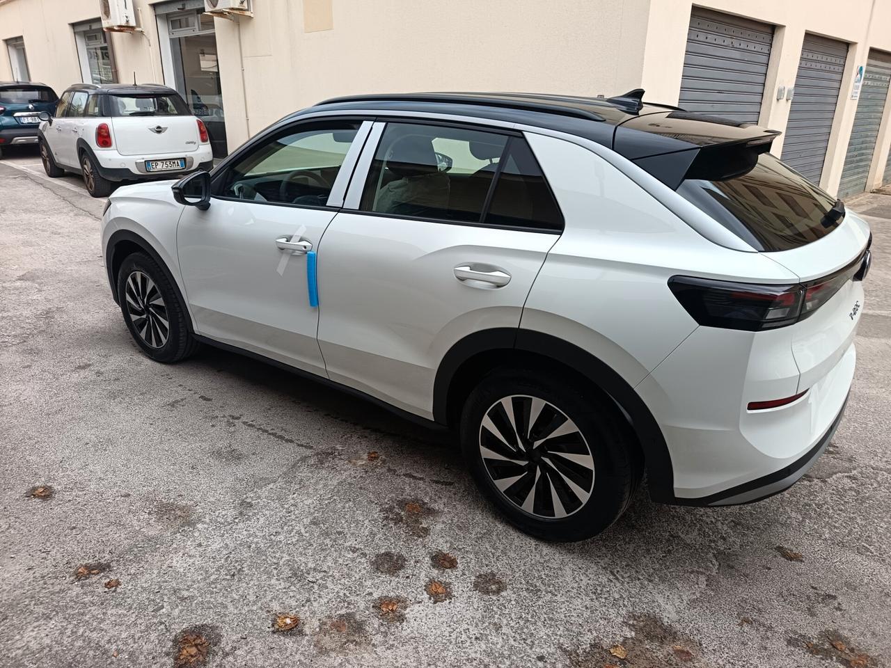 Volkswagen T-Roc 1.5 DSG Life Nuova da immatricolare