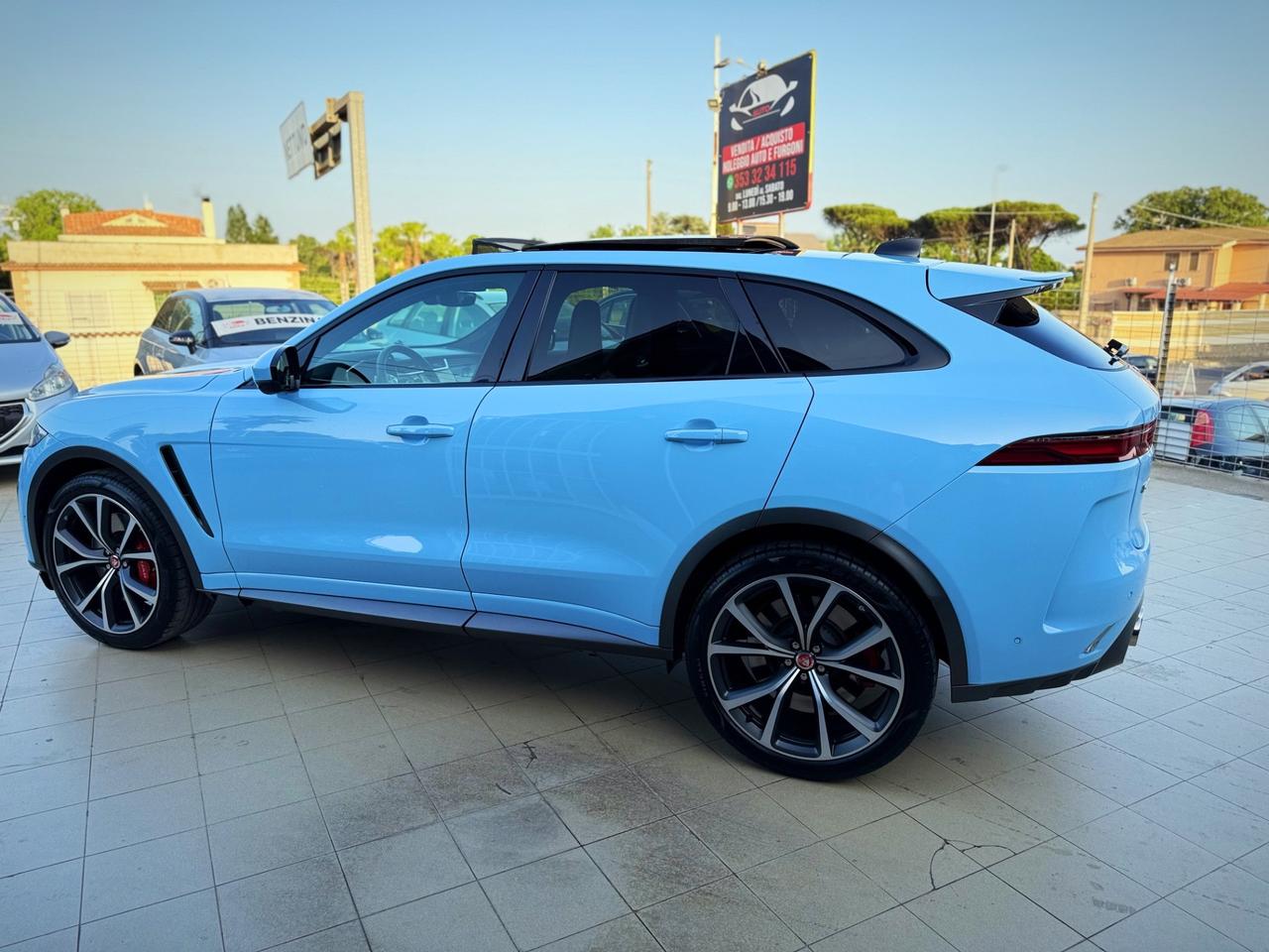 Jaguar F-Pace 5.0 V8 550 CV AWD aut. SVR Extra Full Garanzia 24 Mesi 24.000 km