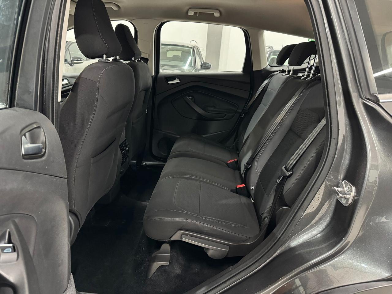 Kuga 1.5TDCI Busines UNICO PROPRIETARIO!!!!!