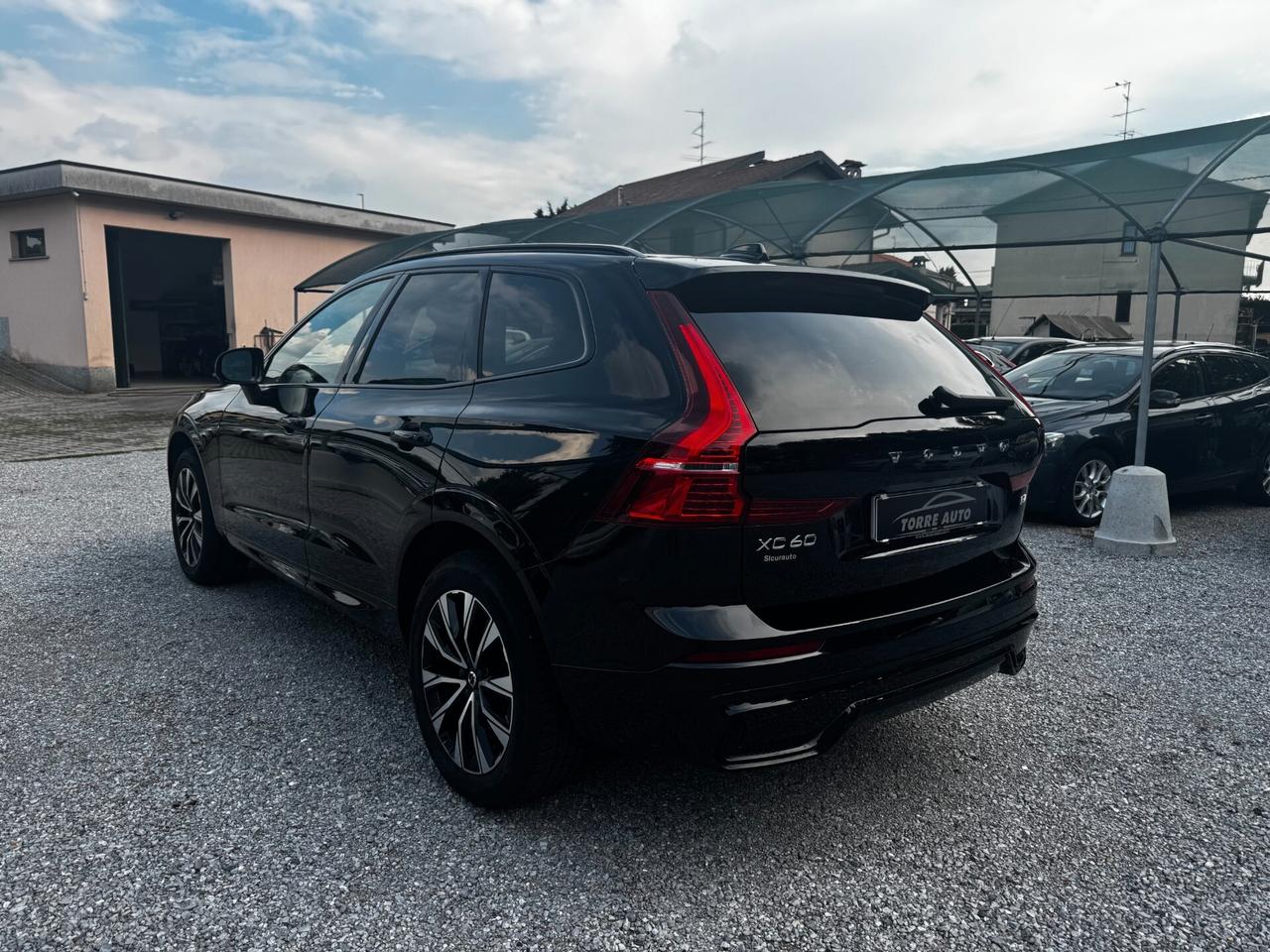 Volvo XC 60 XC60 B4 R DESIGN