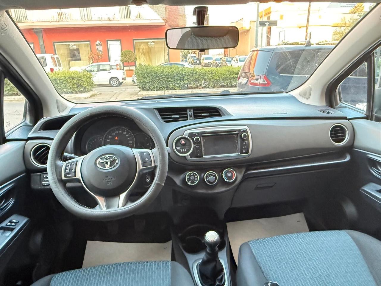 Toyota Yaris 1.0 5 porte Active