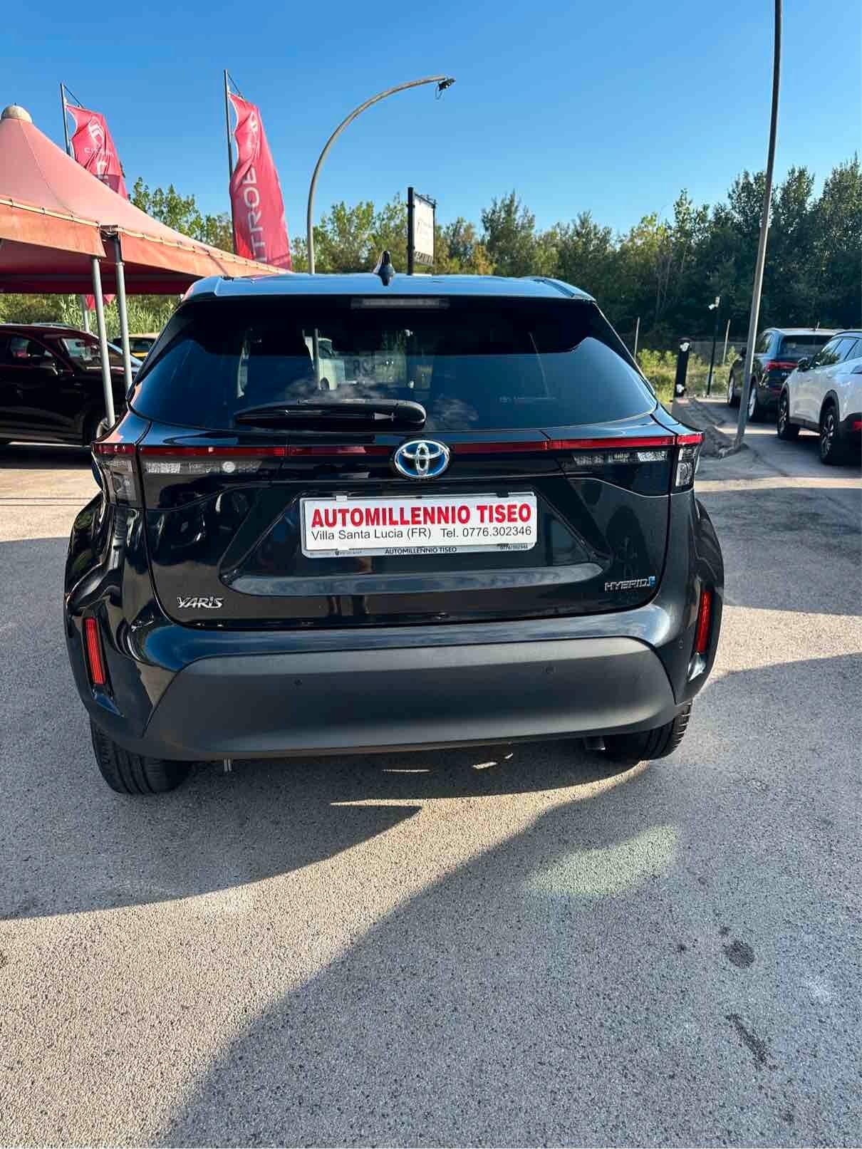 Toyota Yaris Cross 1.5 Hybrid 5p. E-CVT Business