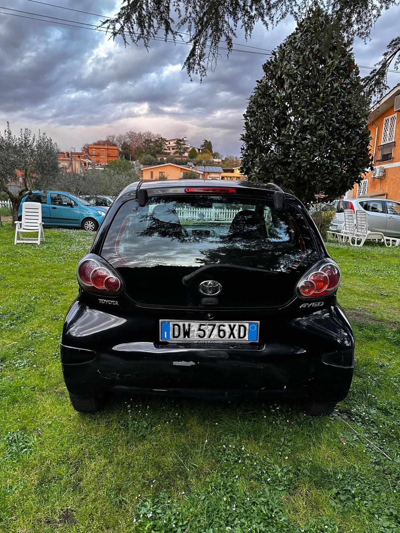 Toyota Aygo 1.0 12V VVT-i 5 porte Sol