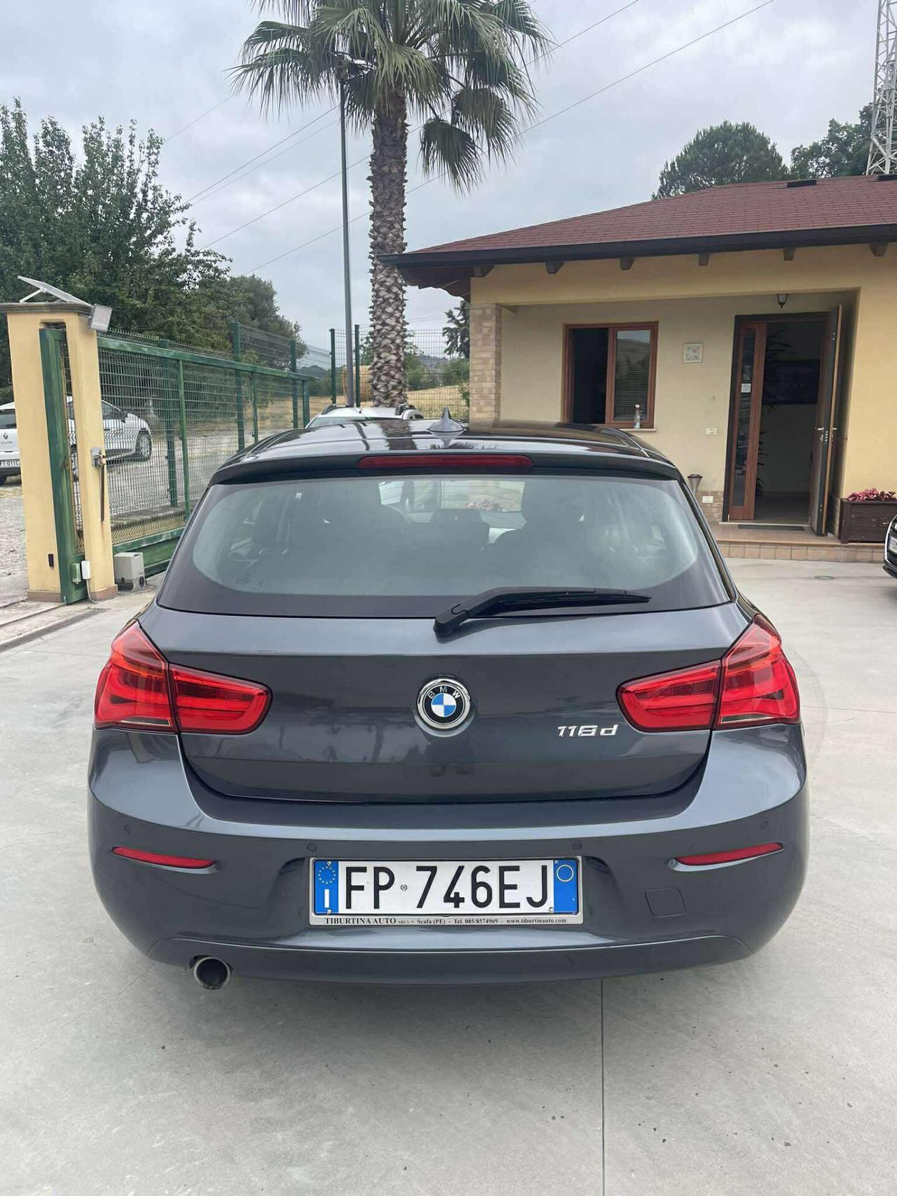 Bmw 118 118d 5p. Business