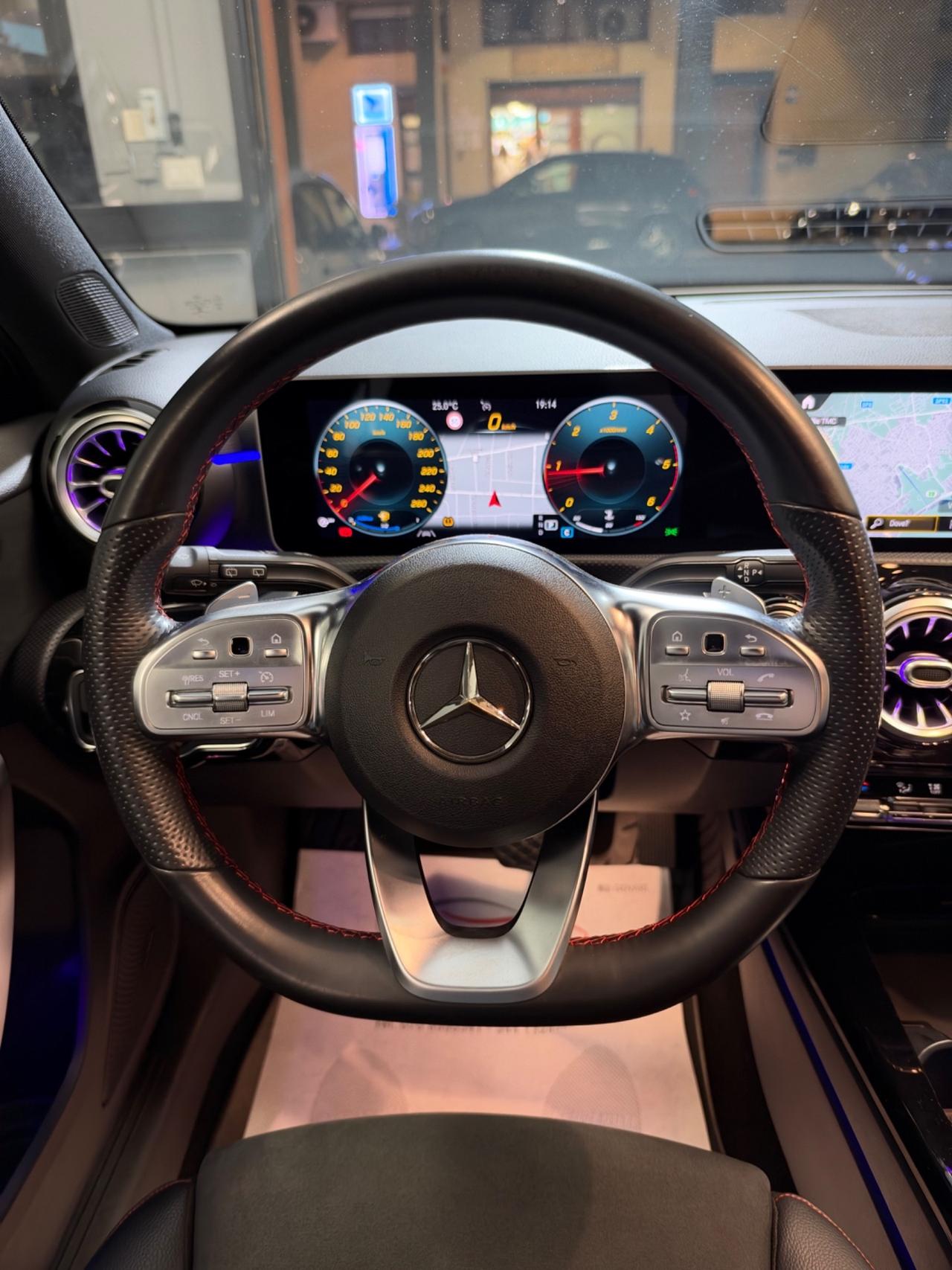 Mercedes-benz A 180 d Premium AMG Finanziabile