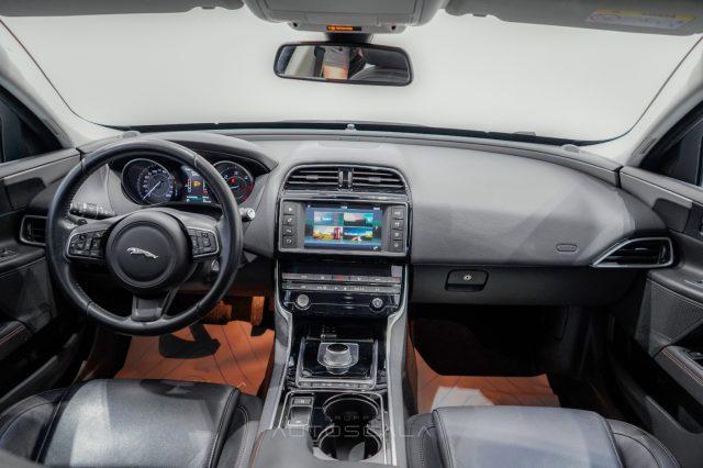 JAGUAR XE 2.0 D Turbo 180cv Aut. *SOLO X COMMERCIANTI*