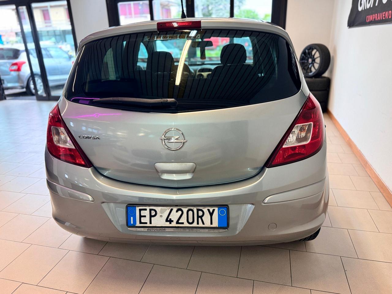 Opel Corsa 1.2 5 porte Edition