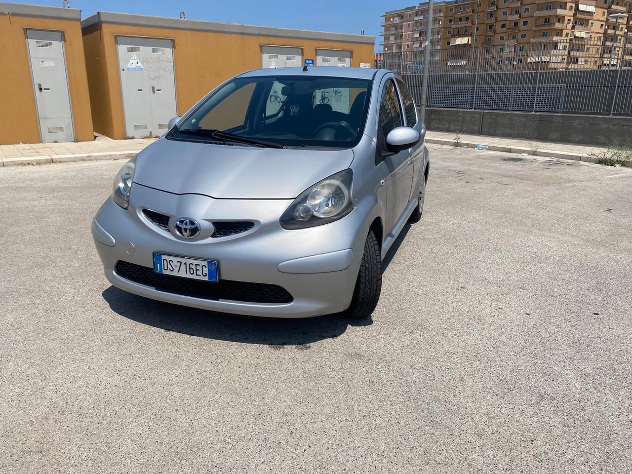 Toyota Aygo 1.0 12V VVT-i 5 porte