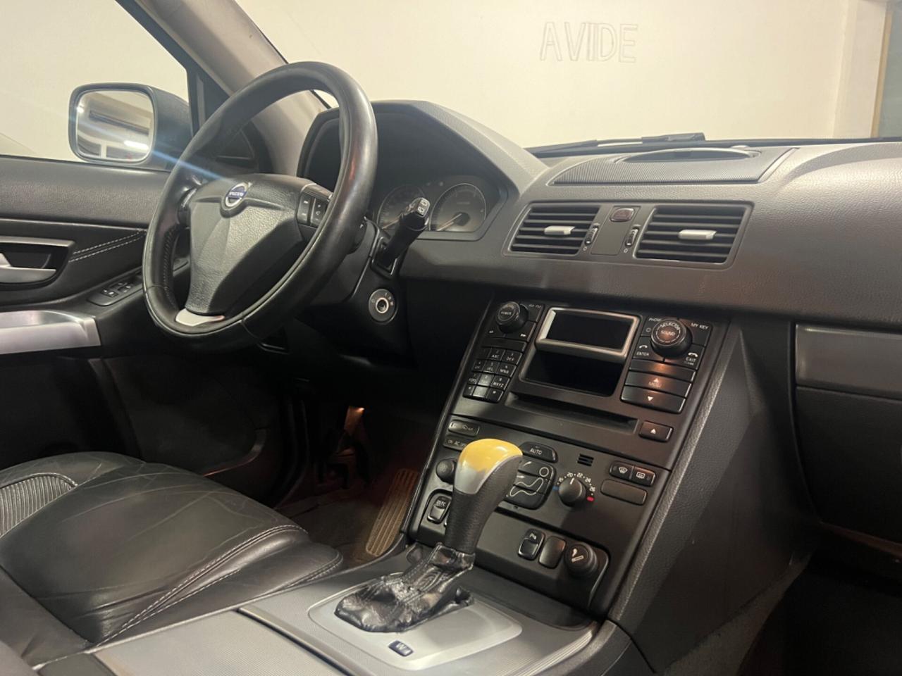 Volvo XC 90 XC90 2.4 D5 185 CV AWD Momentum