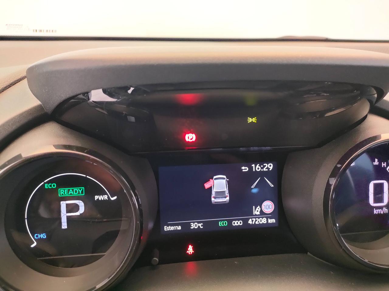 TOYOTA Yaris IV 2020 - Yaris 1.5h Lounge