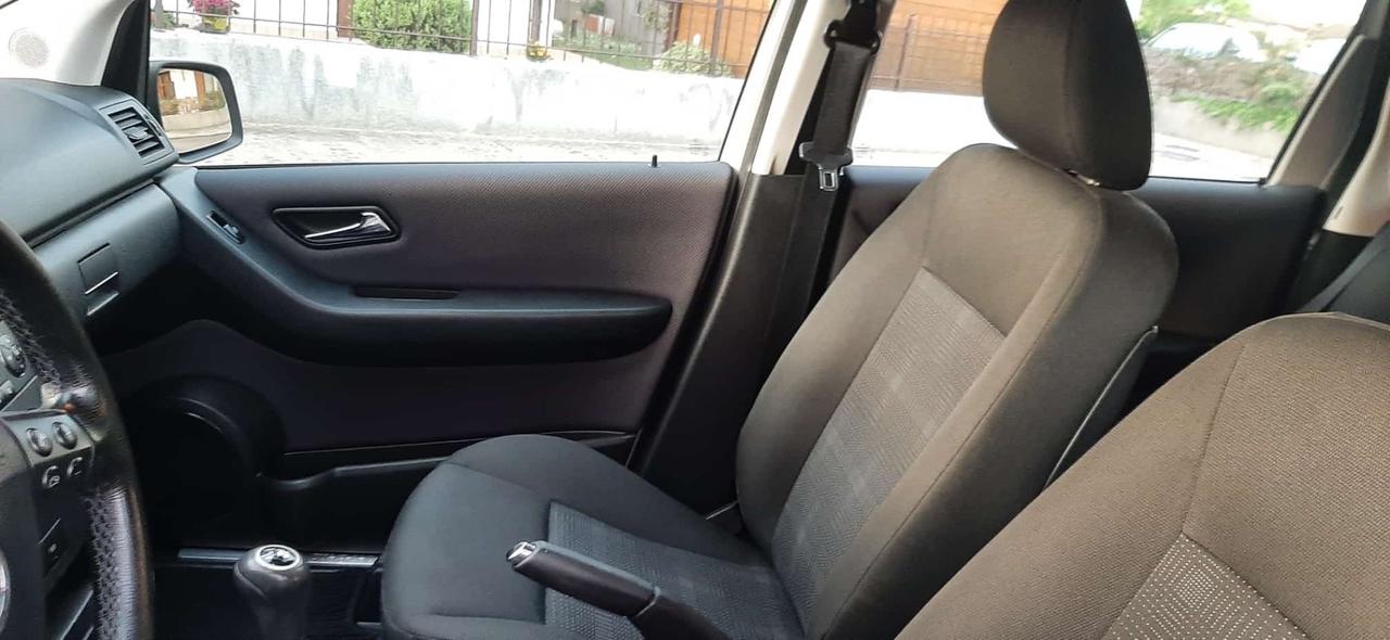 Mercedes-benz A 160 BlueEFFICIENCY Avantgarde