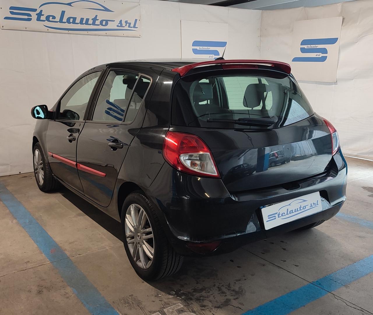 Renault Clio 1.2 16V 5 porte Dynamique