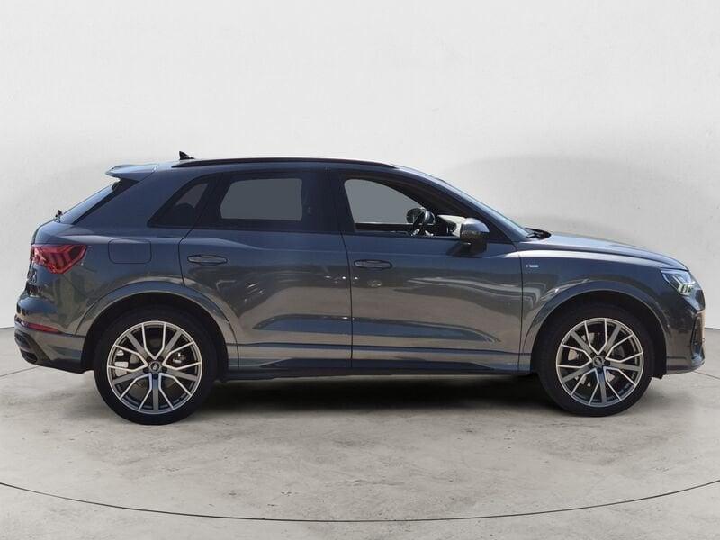 Audi Q3 45 1.4 tfsi e S Line Edition s-tronic