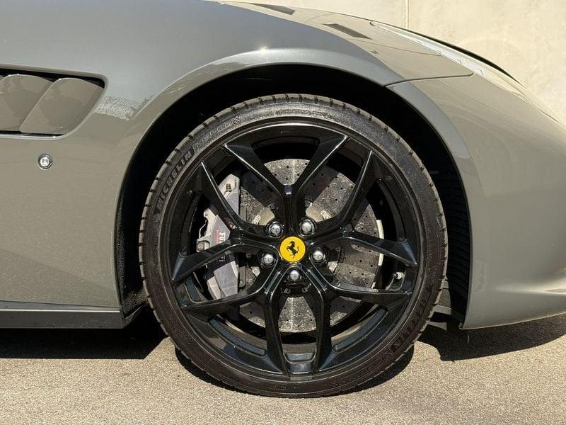 Ferrari GTC4Lusso GTC4 Lusso 3.9 T - Sollevatore
