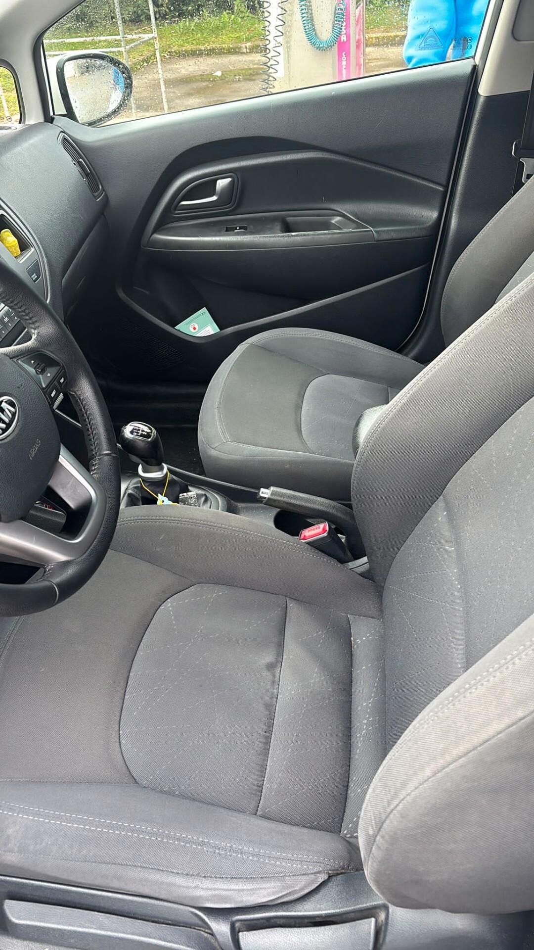 Kia Rio 1.4 CRDi WGT 5p. EX