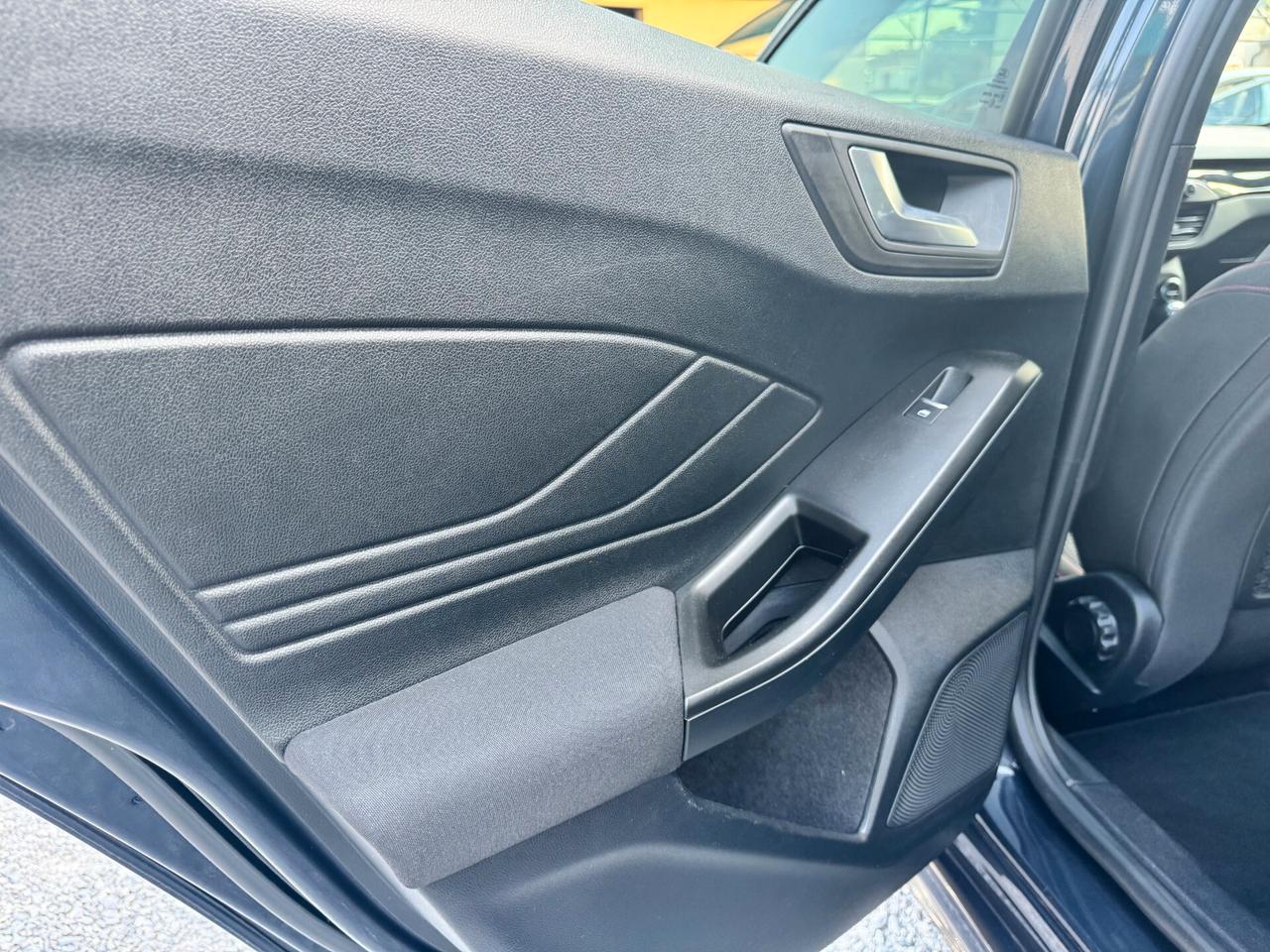 FORD FOCUS 1.5 ECOBLU 120 CV. ST LINE