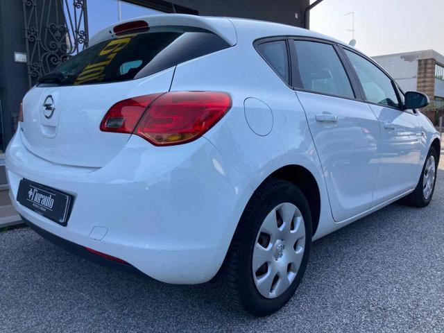 OPEL Astra 1.4 100CV 5 porte Cosmo