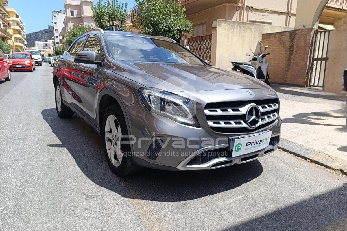 MERCEDES GLA 200 d Automatic 4Matic Premium
