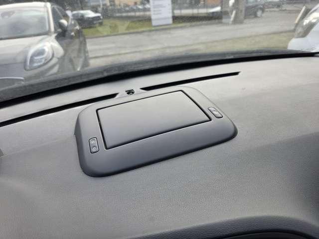 Peugeot 5008 1.6 hdi. 7 POSTI