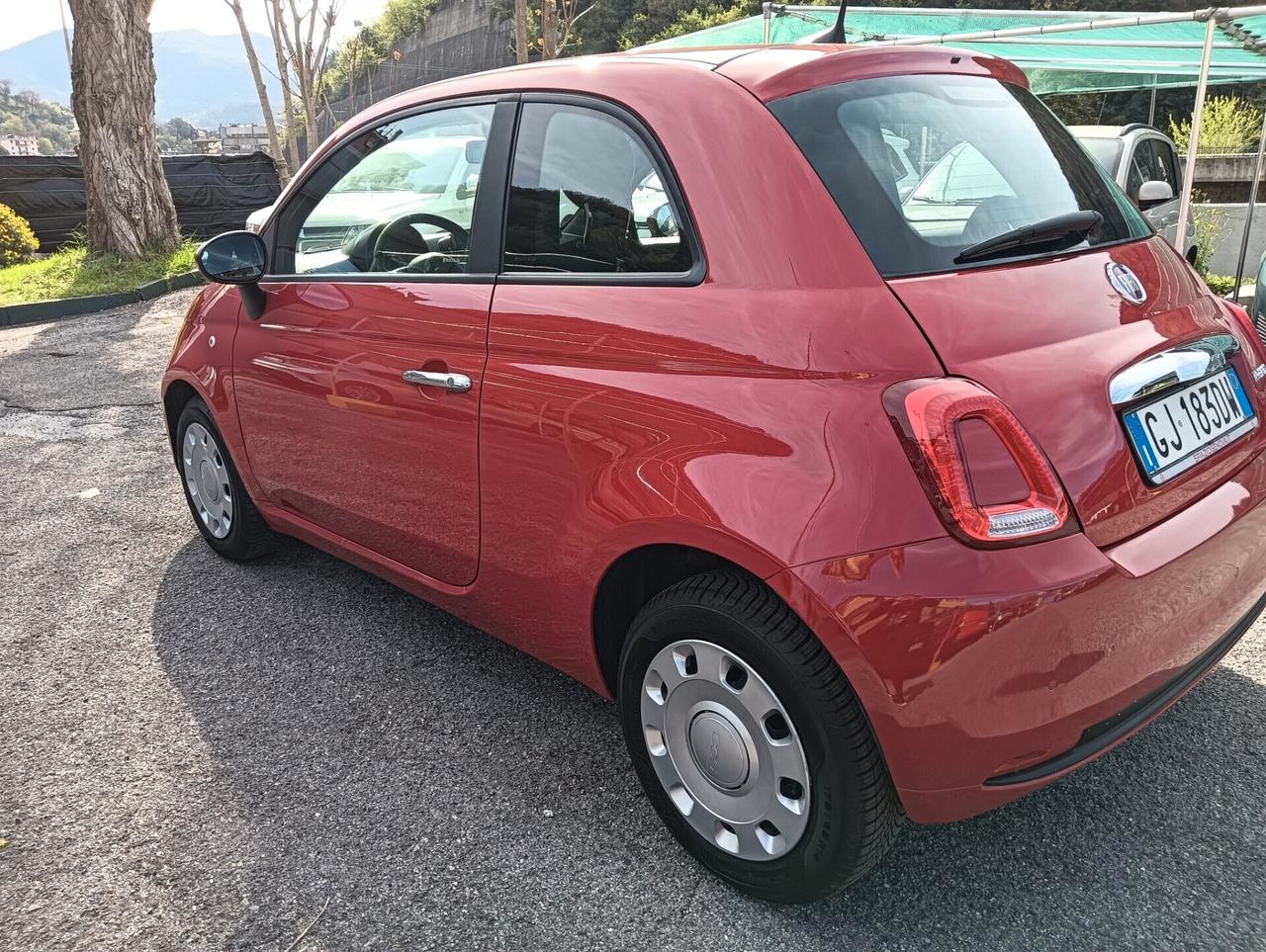 Fiat 500 1.0 Hybrid Red