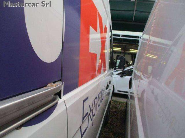 MAN TGE 30 2.0 TDI 140CV PM-TA 140 cv - GF368NJ
