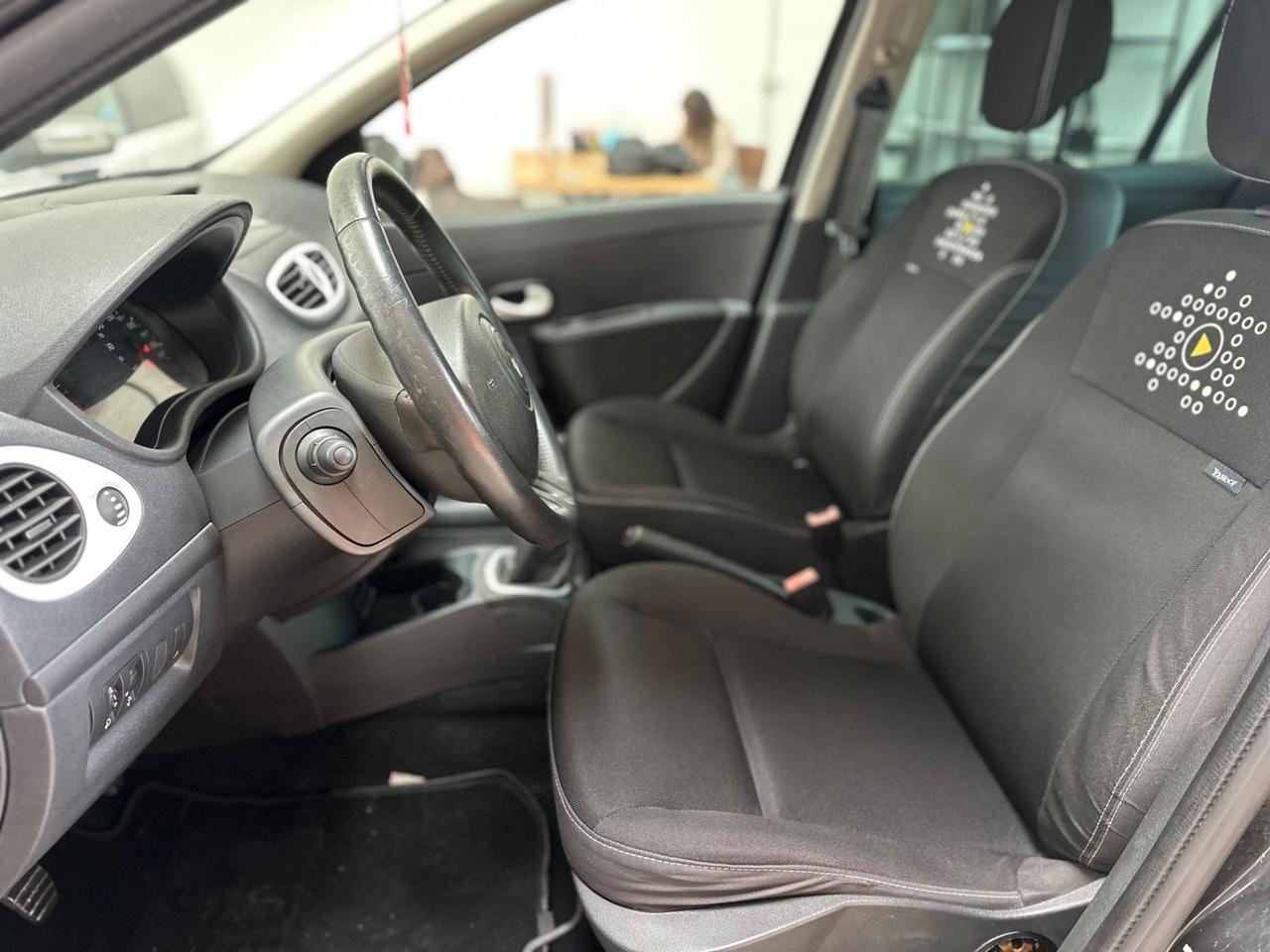 Renault Clio 1.2 16V 5 porte Dynamique