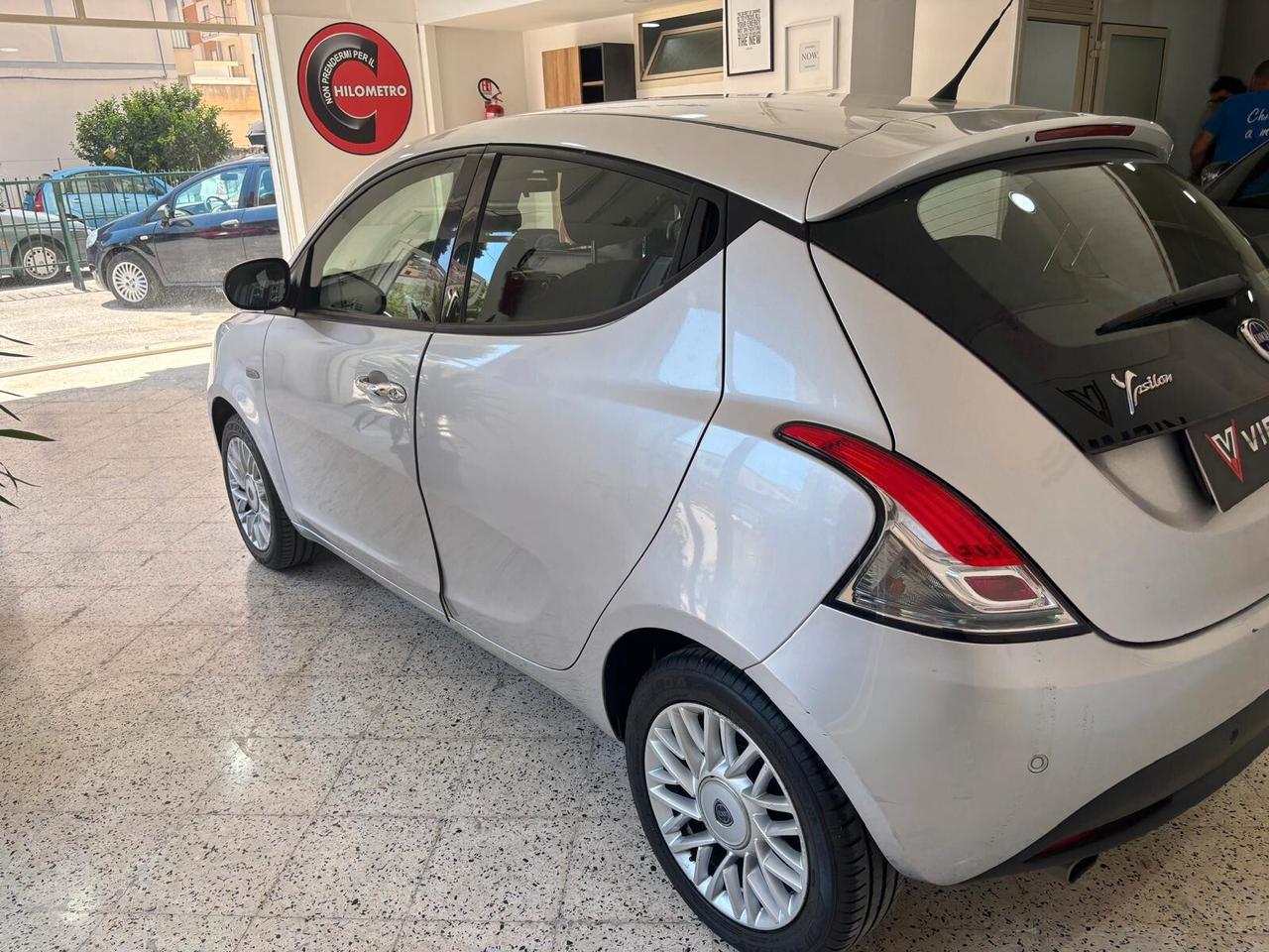 Lancia Ypsilon 1.2 69 CV 5 porte Elle