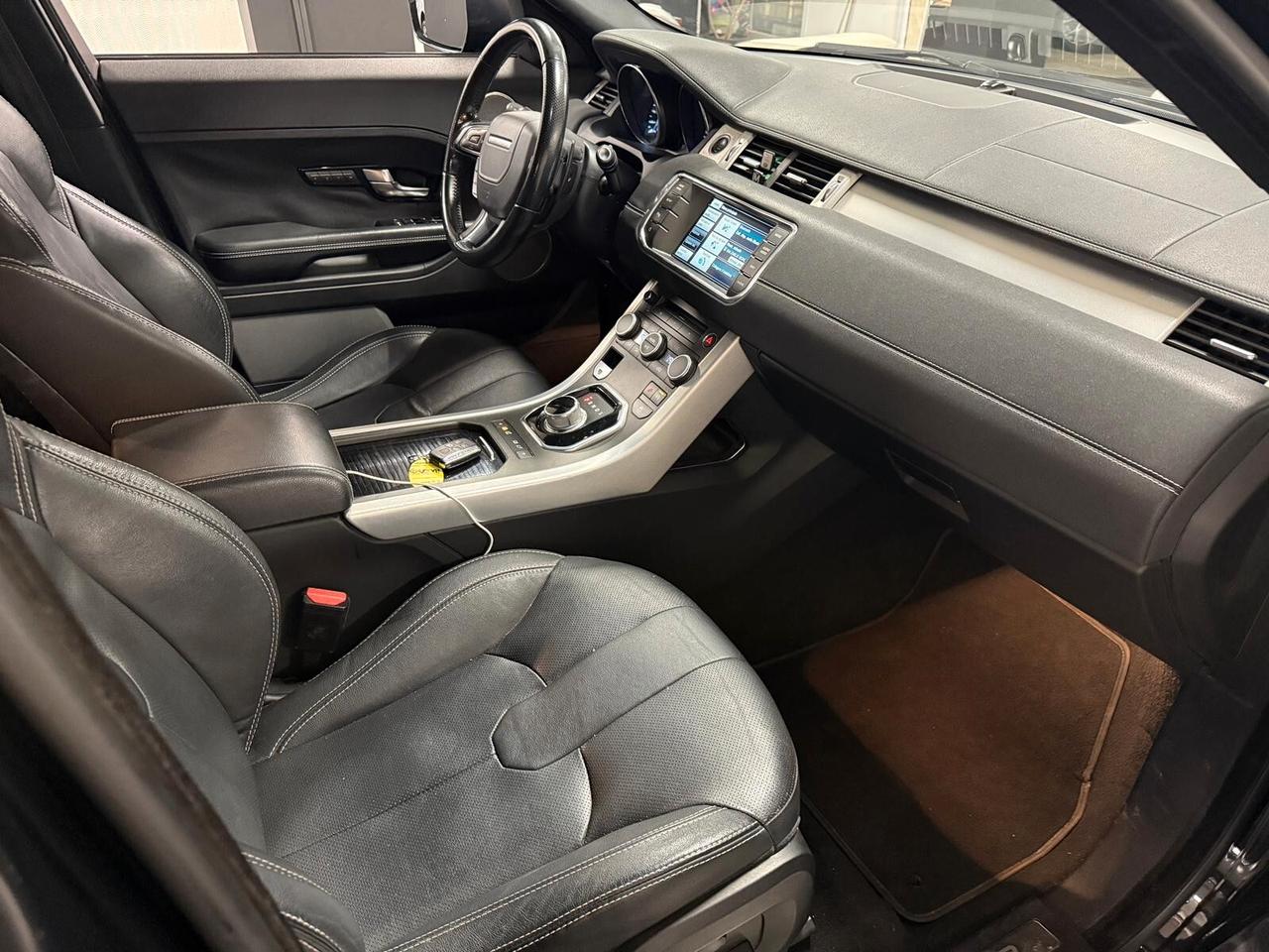 Land Rover Range Evoque 2.2 TD4 5p. British Edition Dynamic