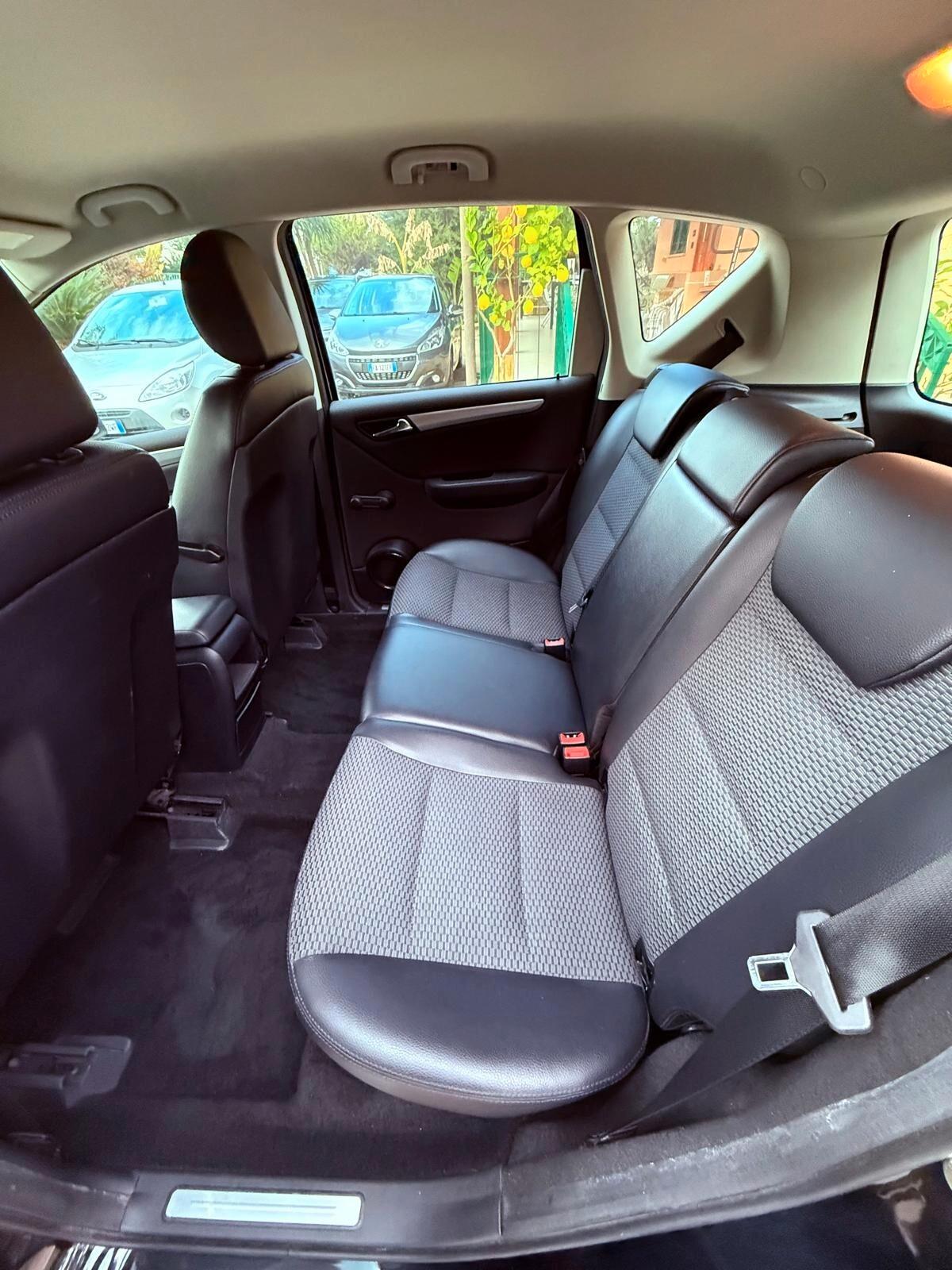 Mercedes-benz A 200 180 CDI Premium